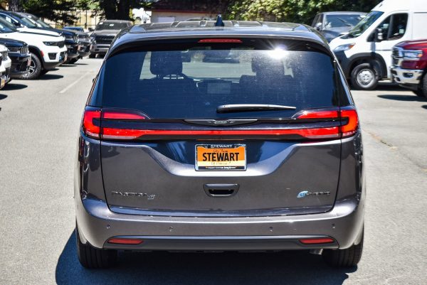 7650882774947323048_5